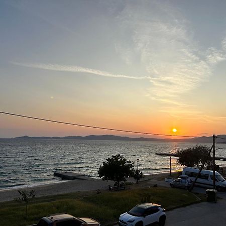 Sea View Loft Apartment Неа Рода Екстериор снимка