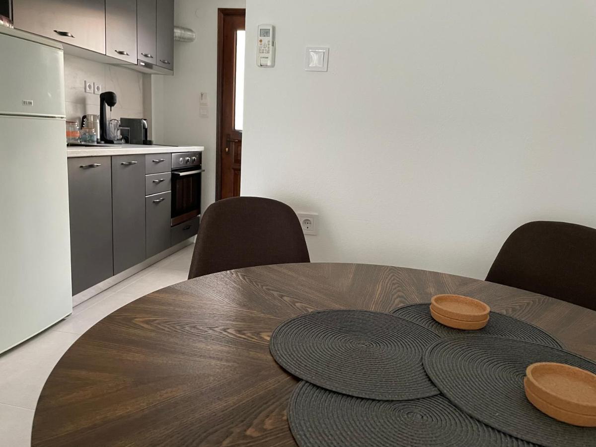 Sea View Loft Apartment Неа Рода Екстериор снимка