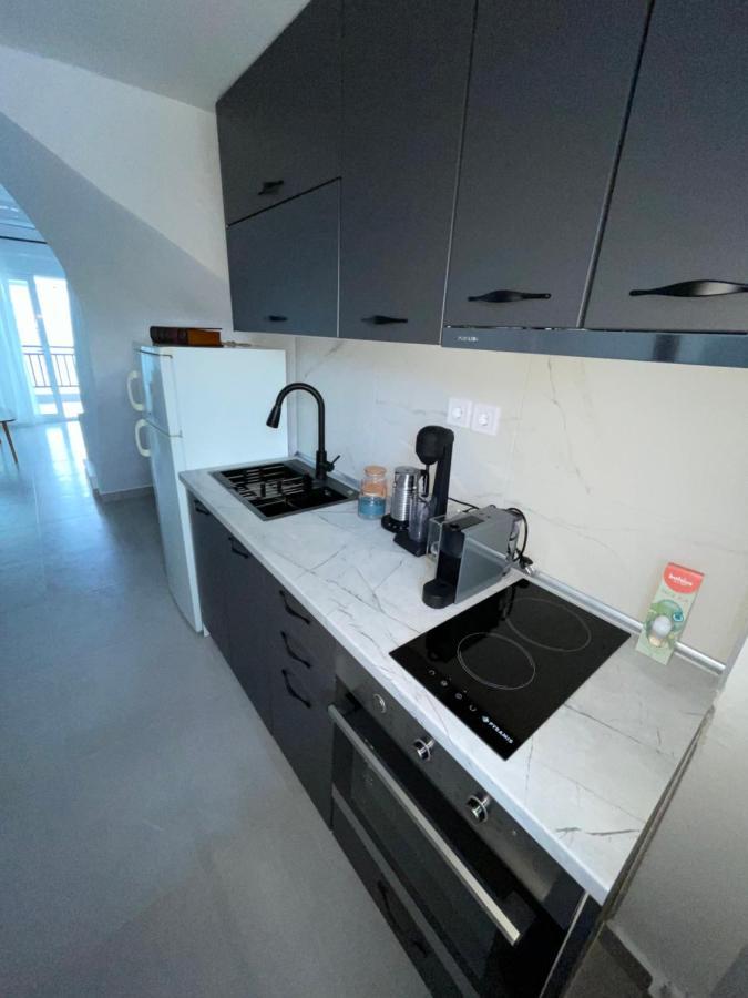 Sea View Loft Apartment Неа Рода Екстериор снимка